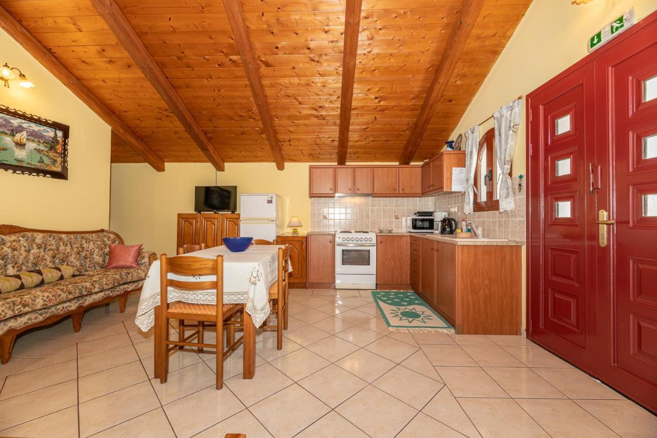 Arazzo Apartments Vasilikí エクステリア 写真