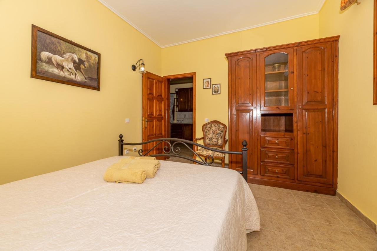 Arazzo Apartments Vasilikí エクステリア 写真