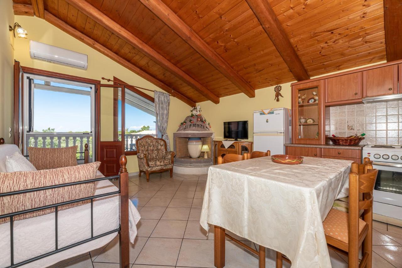 Arazzo Apartments Vasilikí エクステリア 写真